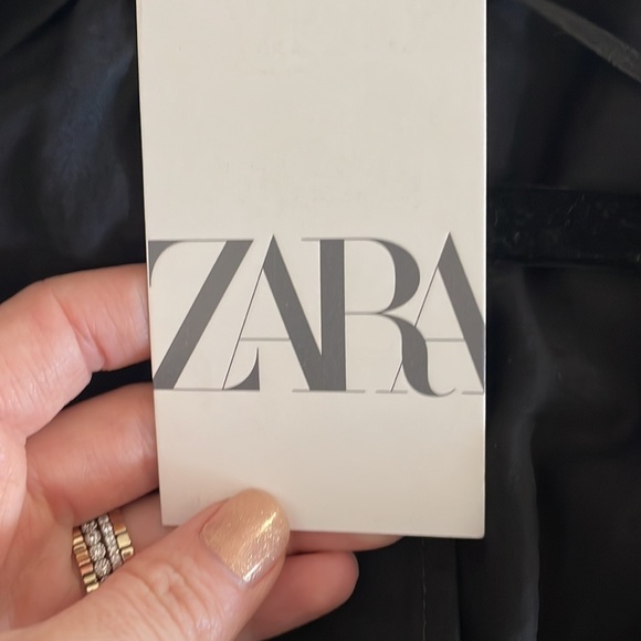 Zara pleated dress - Picture 3 of 6